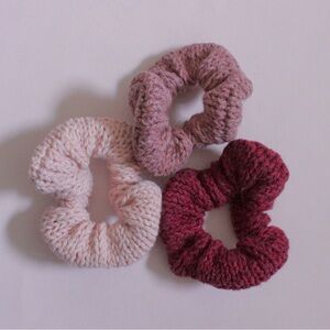 Women’s Handmade Organic Wool Pink Knit Scrunchie Set